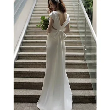 Новое атласное свадебное платье 